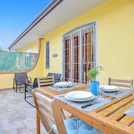 Beautiful In Bargecchia With View Casa vacanze Corsanico-Bargecchia